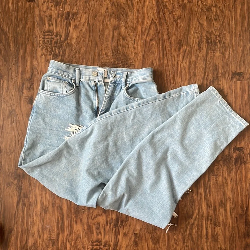 BDG High-Waisted Ripped Jeans - Picture 1 of 6
